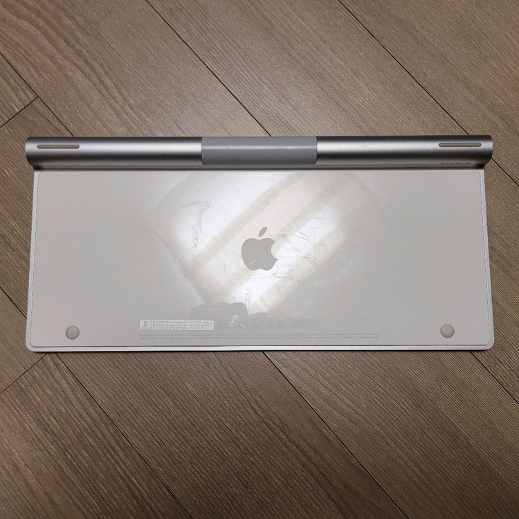 애플 매직 키보드 1세대--5