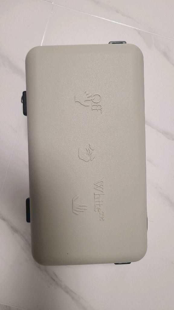 아모레퍼시픽 오프화이트 가방 판매해요--3