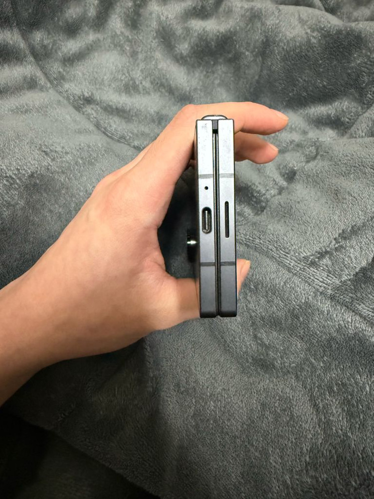 갤럭시 폴드 6 512gb 자급제 크래프티드 블랙--3