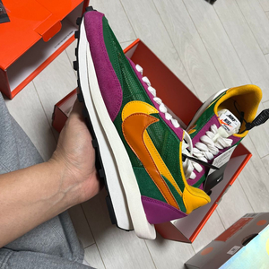 나이키 사카이 와플 핑크그린 265 사이즈 새제품 이미지