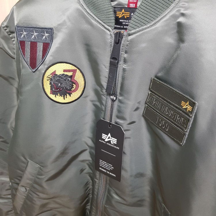 알파인더스트리 에어포스 MA-1 점퍼 항공점퍼 이미지