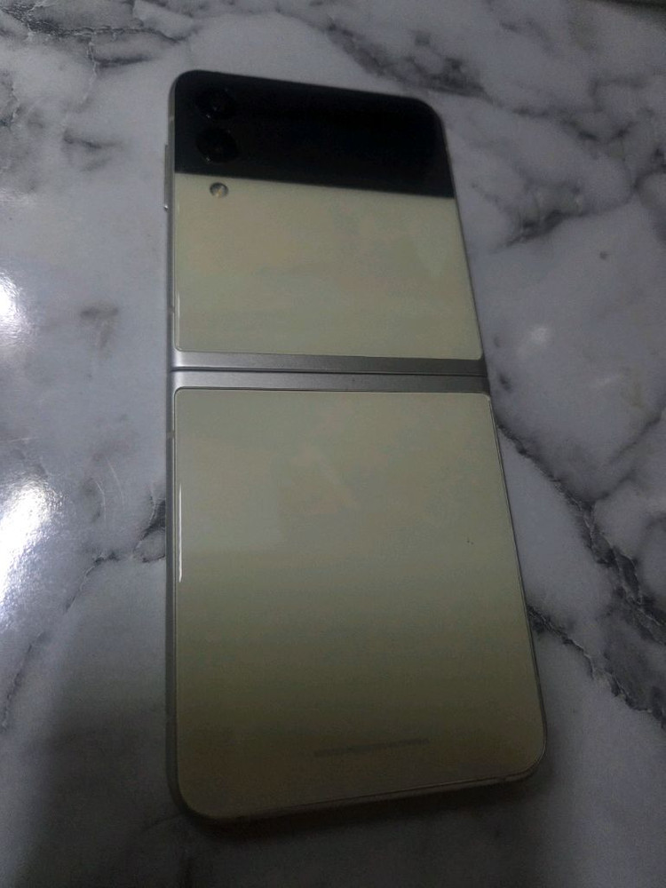 갤럭시 Z 플립3 크림색 256GB 타통신가능--0