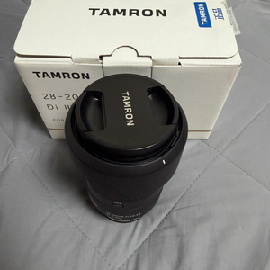 탐론 28-200mm 소니 FE 마운트 렌즈