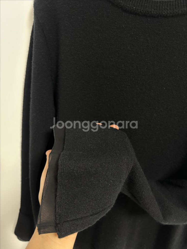 지컷 소매디테일 니트 새상품 프리사이즈--2