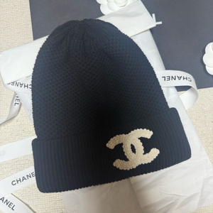 샤넬 cc로고 기본 비니 (1월구입 새상품)