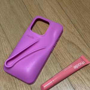 Rhode 립 케이스 iPhone 15 Pro 핑크