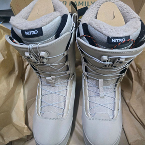 24/25 나이트로 벤쳐프로 TLS 데저트 보드화 새상품 팝니다. 이미지