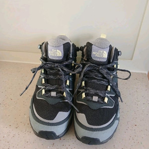노스페이스 등산화.세탁완료.1회 착화.상태최상