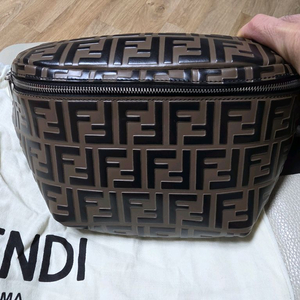 펜디 FF 레더 힙색 벨트백 범백