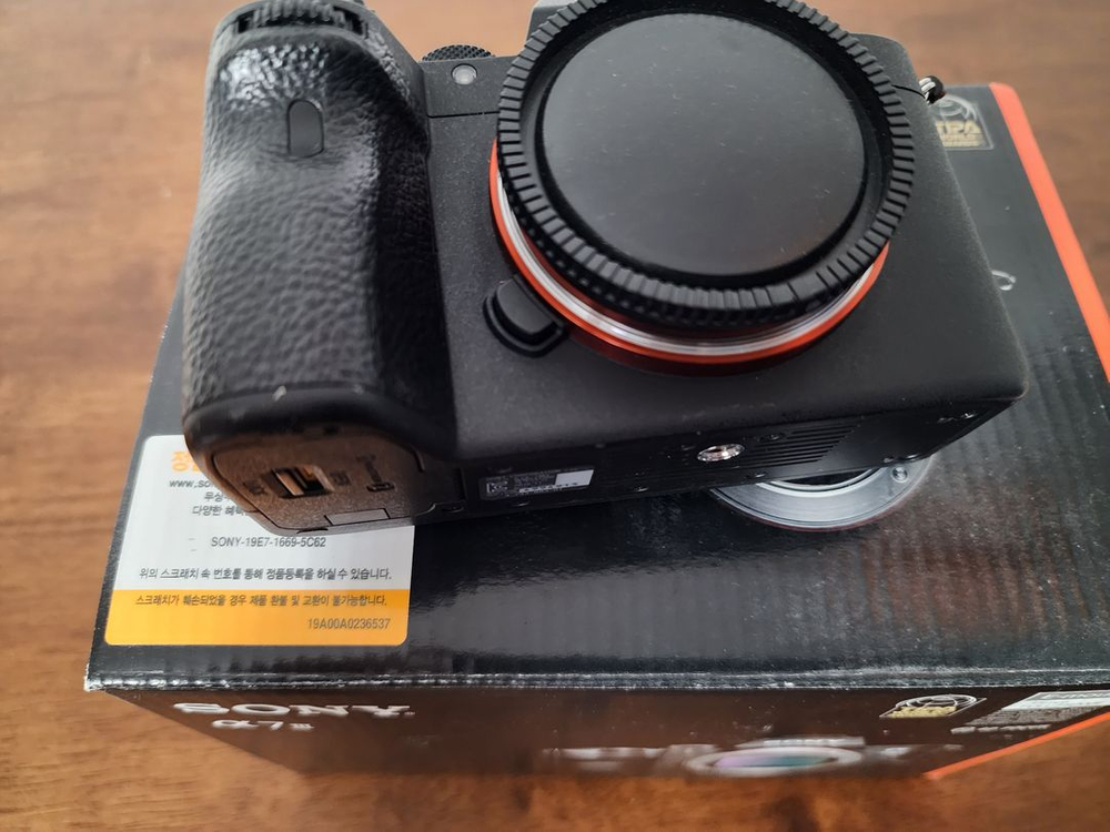 Sony A7M3 풀프레임 미러리스 카메라--3