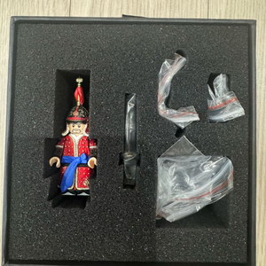 레고 커스텀 NCS 이순신(장군복) 이미지