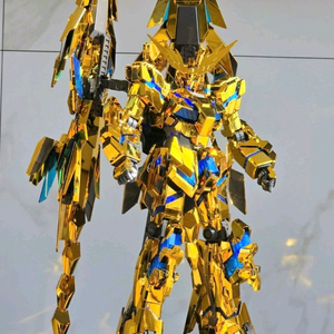 반다이 PG 페넥스 네러티브 건담 완성품 팝니다