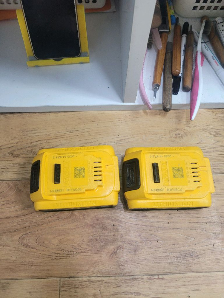 디월트배터리 DCB184 2개일괄2025 S급 이미지