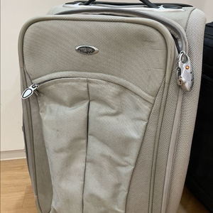 정품 투미여행캐리어