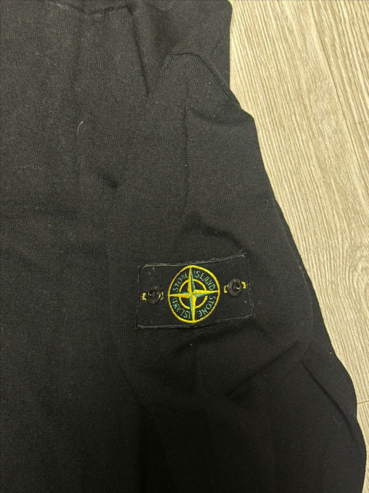 스톤아일랜드 와펜 7215502B0 V0029 남자 니트 L--3