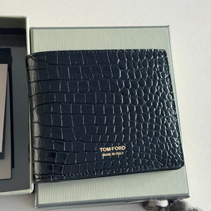 톰포드 크로커다일 반지갑 (새상품)