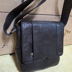 투미 정품 알파브라보 크로스바디 레더 스몰