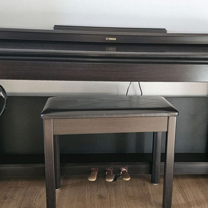 야마하 디지털 피아노 YDP-164R 판매합니다.