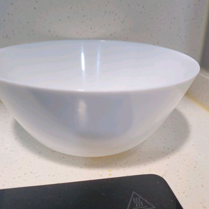 심플 화이트 국그릇