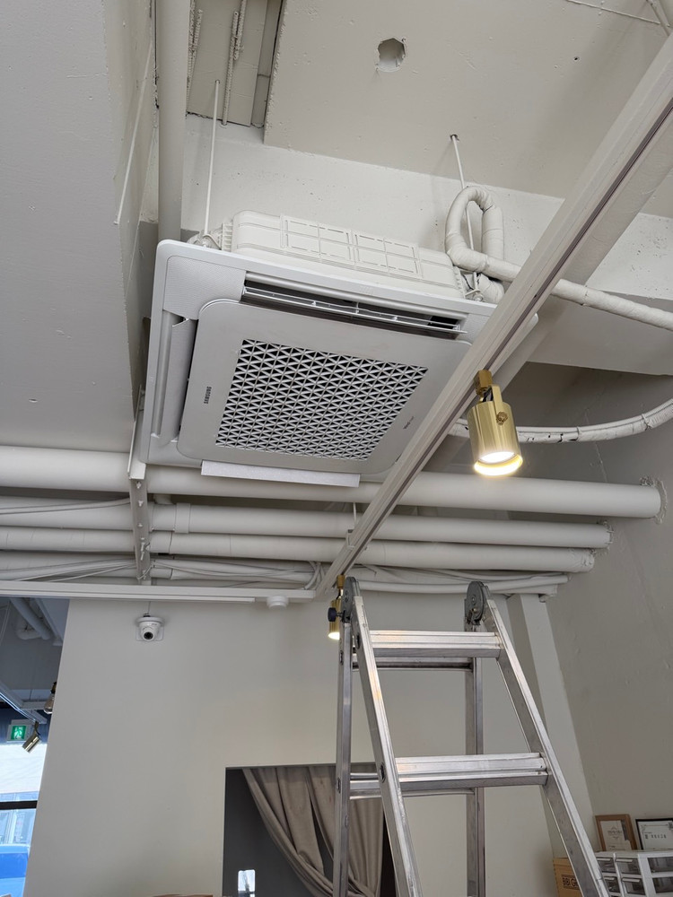 30평형 삼성 천장형 냉난방기 시스템에어컨 2021년 제조 이미지