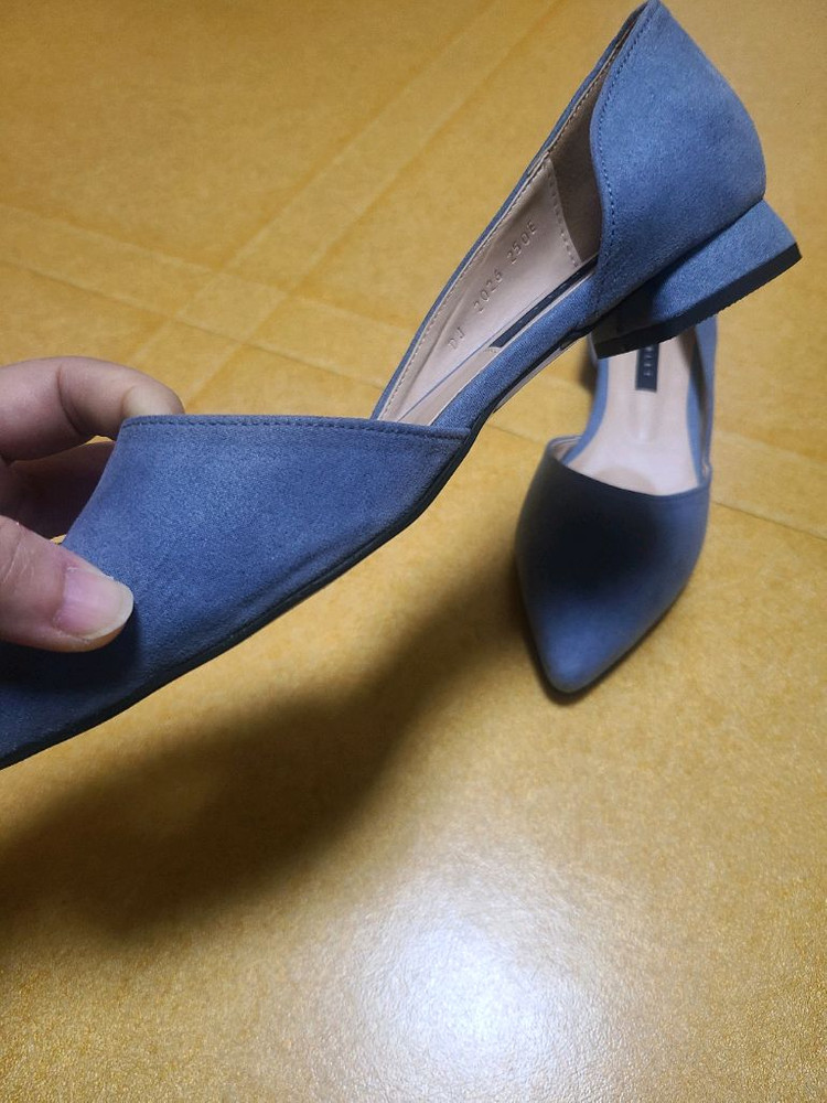 블루 스웨이드 플랫슈즈--2