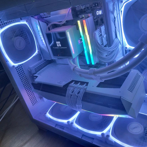 9070xt 추가금 5080 화이트 교환 원합니다.