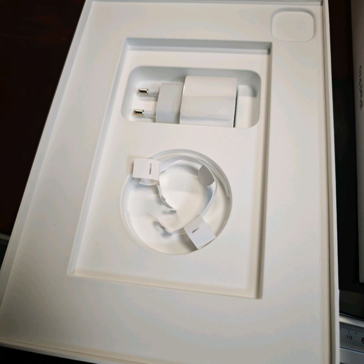 [S급/99퍼]아이패드 프로 m4 11인치 256기가 와이파이--3