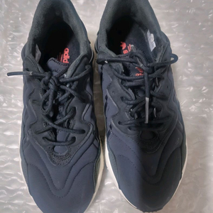 여성 아디다스 오즈위고 블랙 240