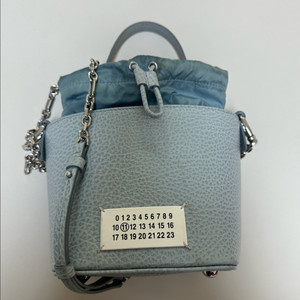 메종 마르지엘라 5AC 버킷백 스몰 하늘색