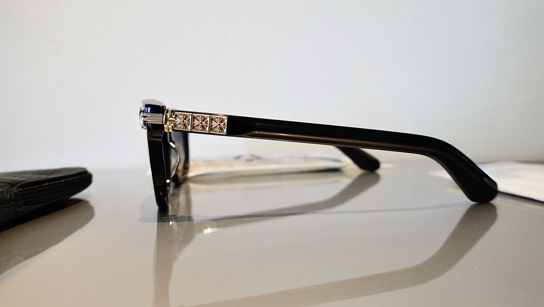 크롬하츠 스모크쇼 선글라스 bk-18kGP-S 이미지