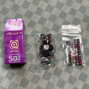 베어브릭 50탄 슈퍼시크릿 팝니다. 이미지