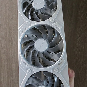 갤럭시 RTX 4070Ti SUPER 16G 화이트 팝니다.