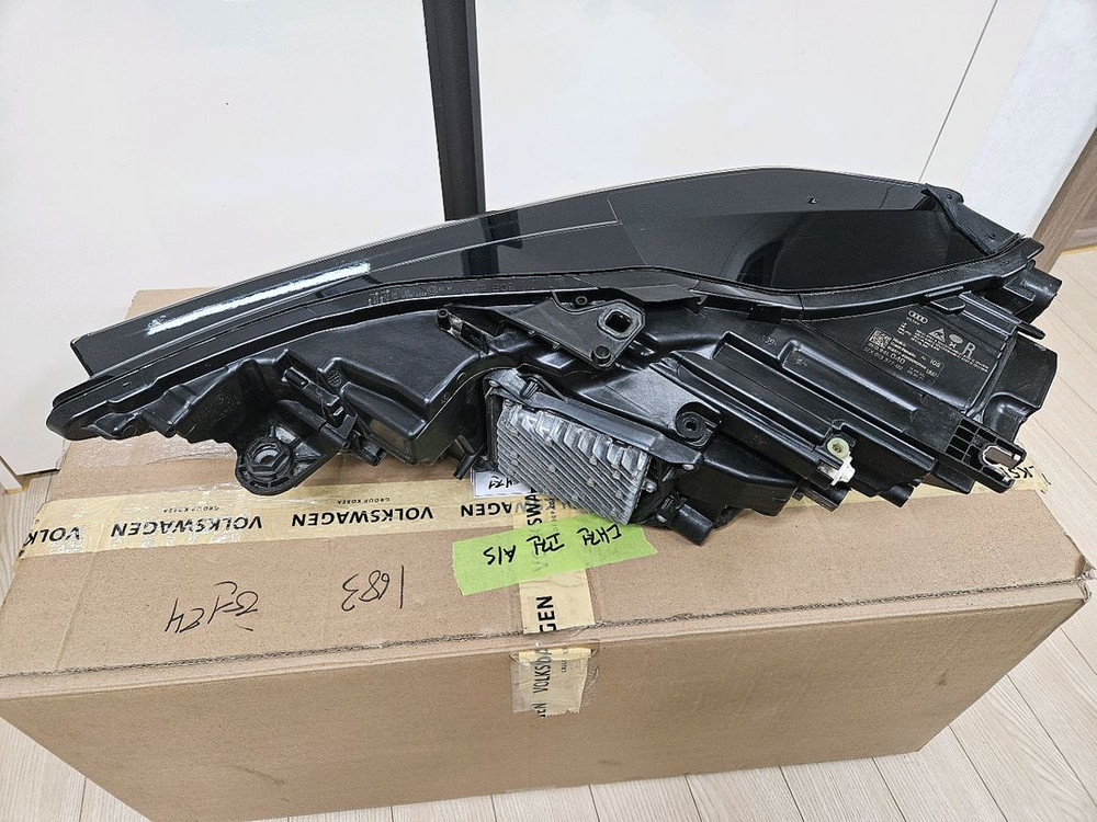 아우디A6 45 TFSI 매직헤드라이트 2022년형--3