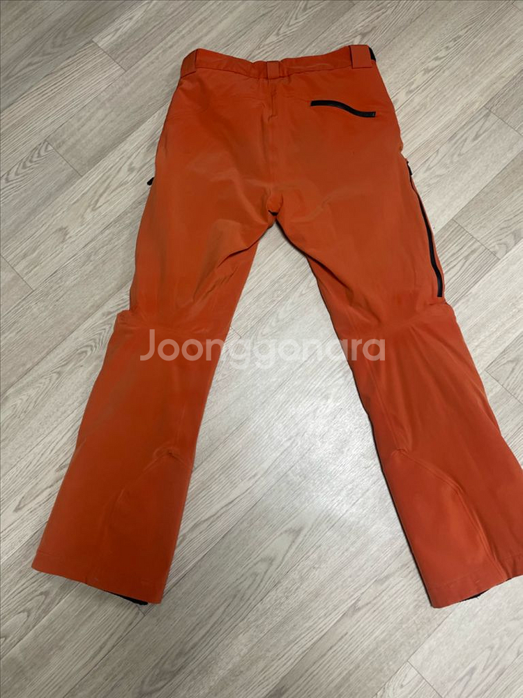 21/22 카프라니아 스키복 50 (L) 판매--9