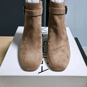 [6M,230]비아스피가-스웨이드 앵클부츠 이미지