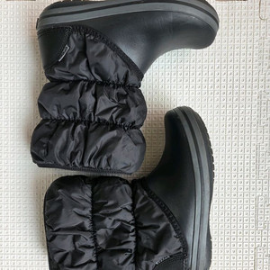 크록스 패딩 부츠 장화 230 (w6) 스키복 눈썰매용품