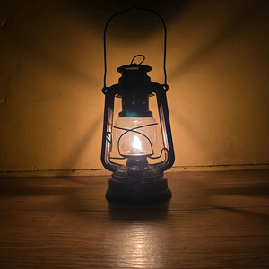 골동품 옛날에쓰던. 석유호야 등