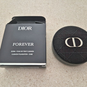 디올 포에버 쿠션 케이스 자수 장식 까나쥬