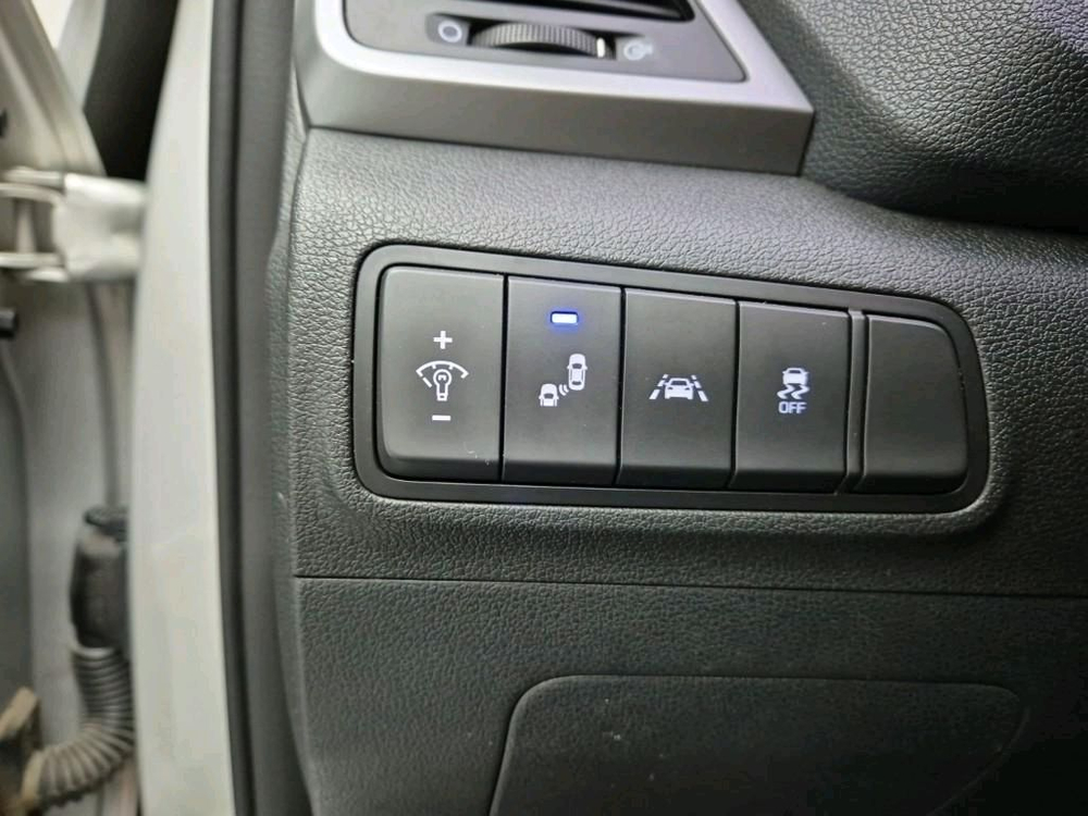 올뉴투싼 2.0 디젤 프리미엄--8