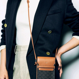 셀린느 폰파우치 플랩 크로스백