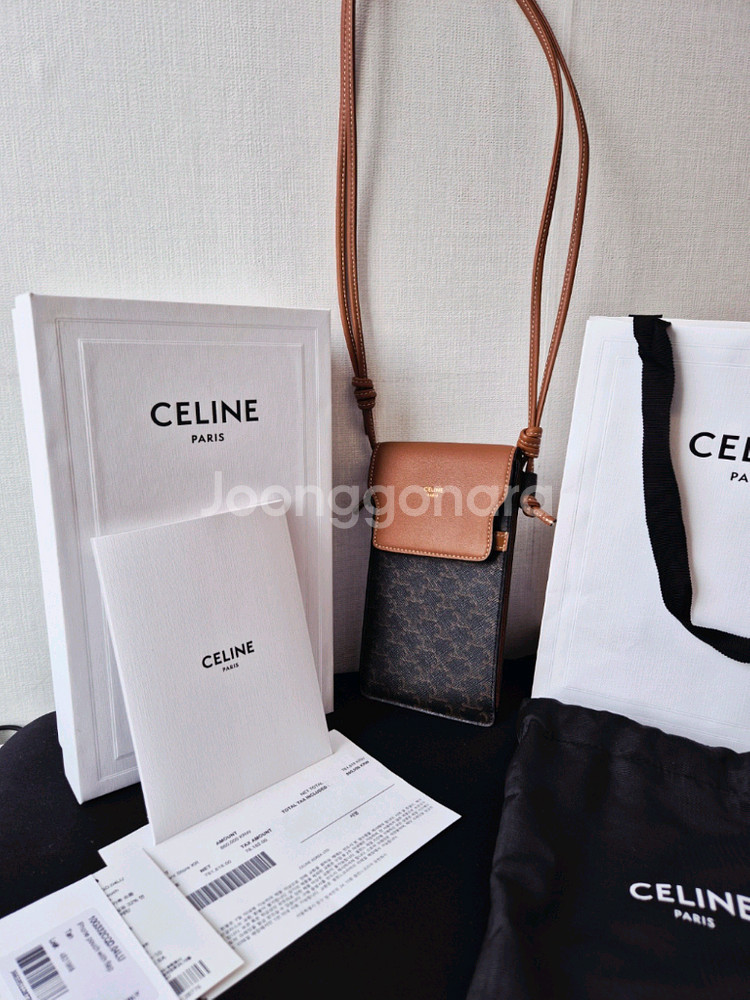 셀린느 폰파우치 플랩 크로스백--1