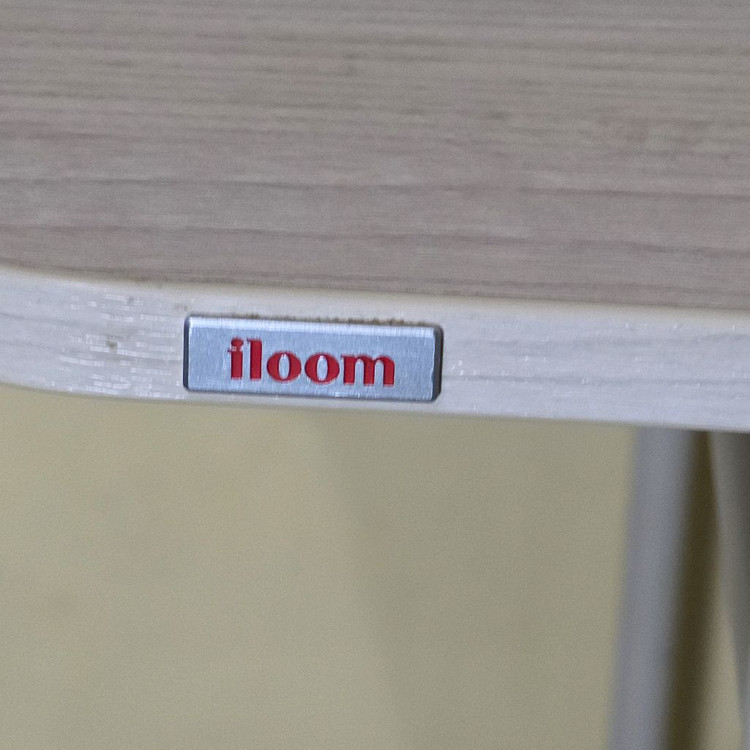 iloom 이럼. 사이드 쇼파. 테이블--4