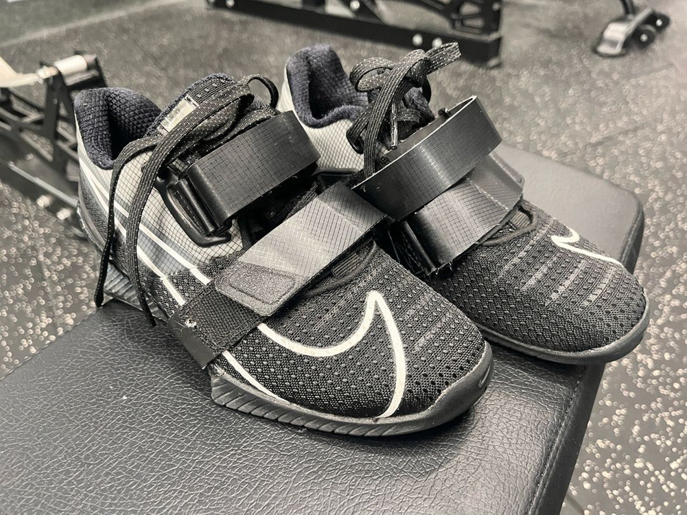 나이키 로말레오4 역도화 230 이미지