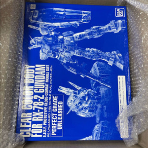 PG 언리쉬드 RX-78-2 건담 클리어 바디입니다