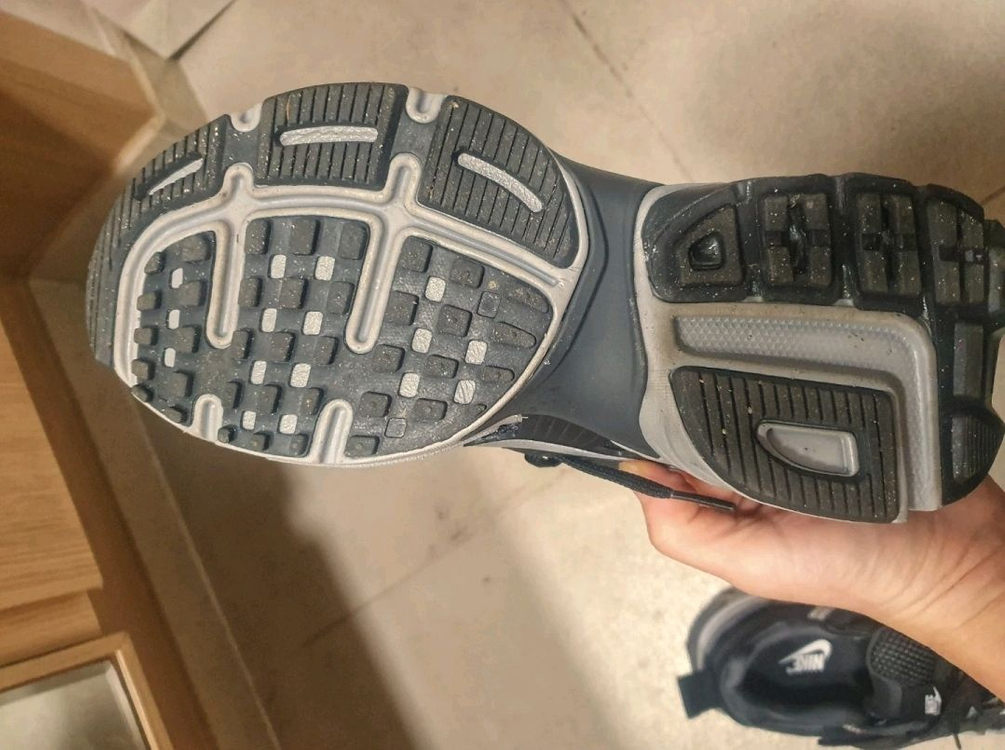 나이키 V2K 런 테크 블랙 운동화(사이즈250)--2