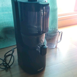 휴롬 이지 H-200 프리미엄 착즙기 이미지