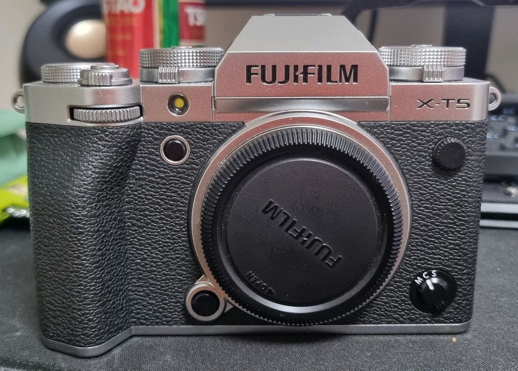 후지필름 X-T5 및 악세사리 일괄 이미지