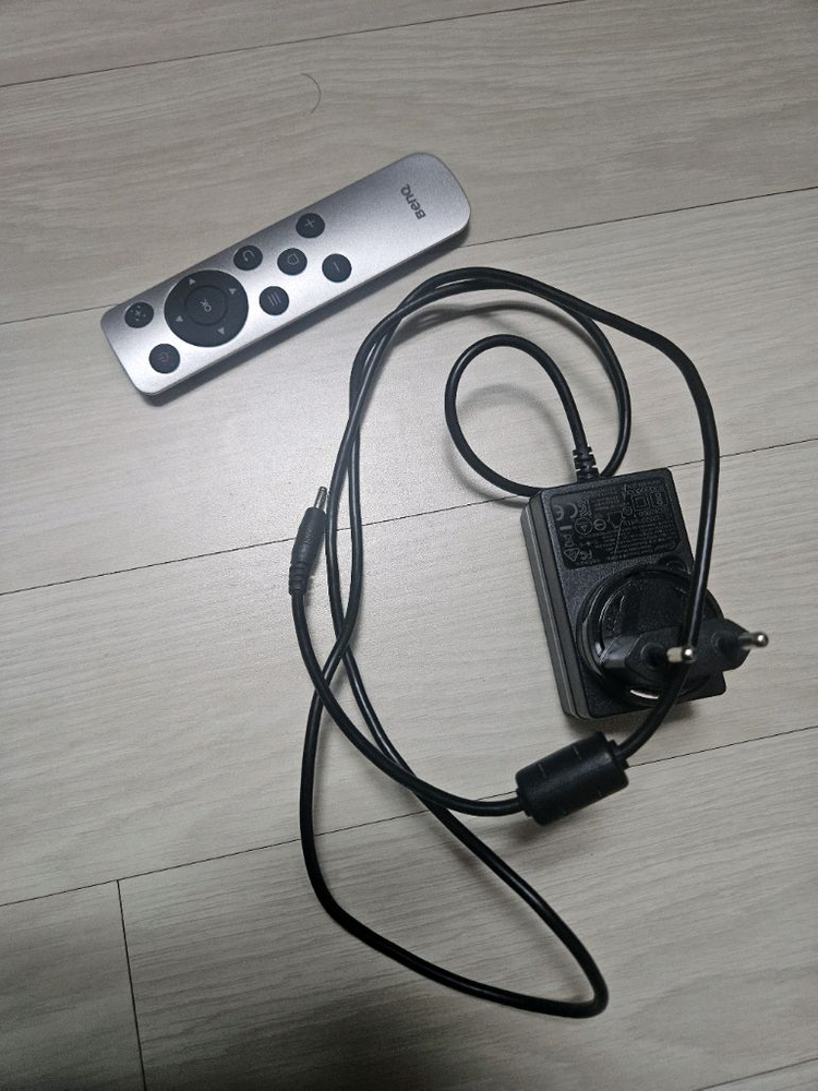 벤큐 빔 프로젝터 판매합니다.--4