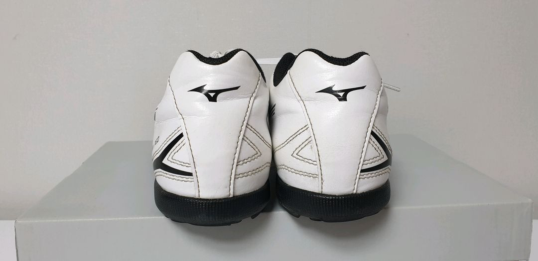 미즈노 모나르시다 네오3 풋살화 265--6