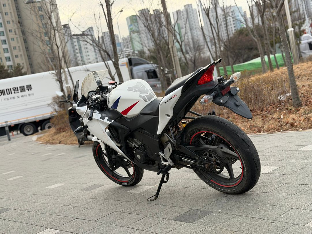 CBR125 14년식 21947km 이미지
